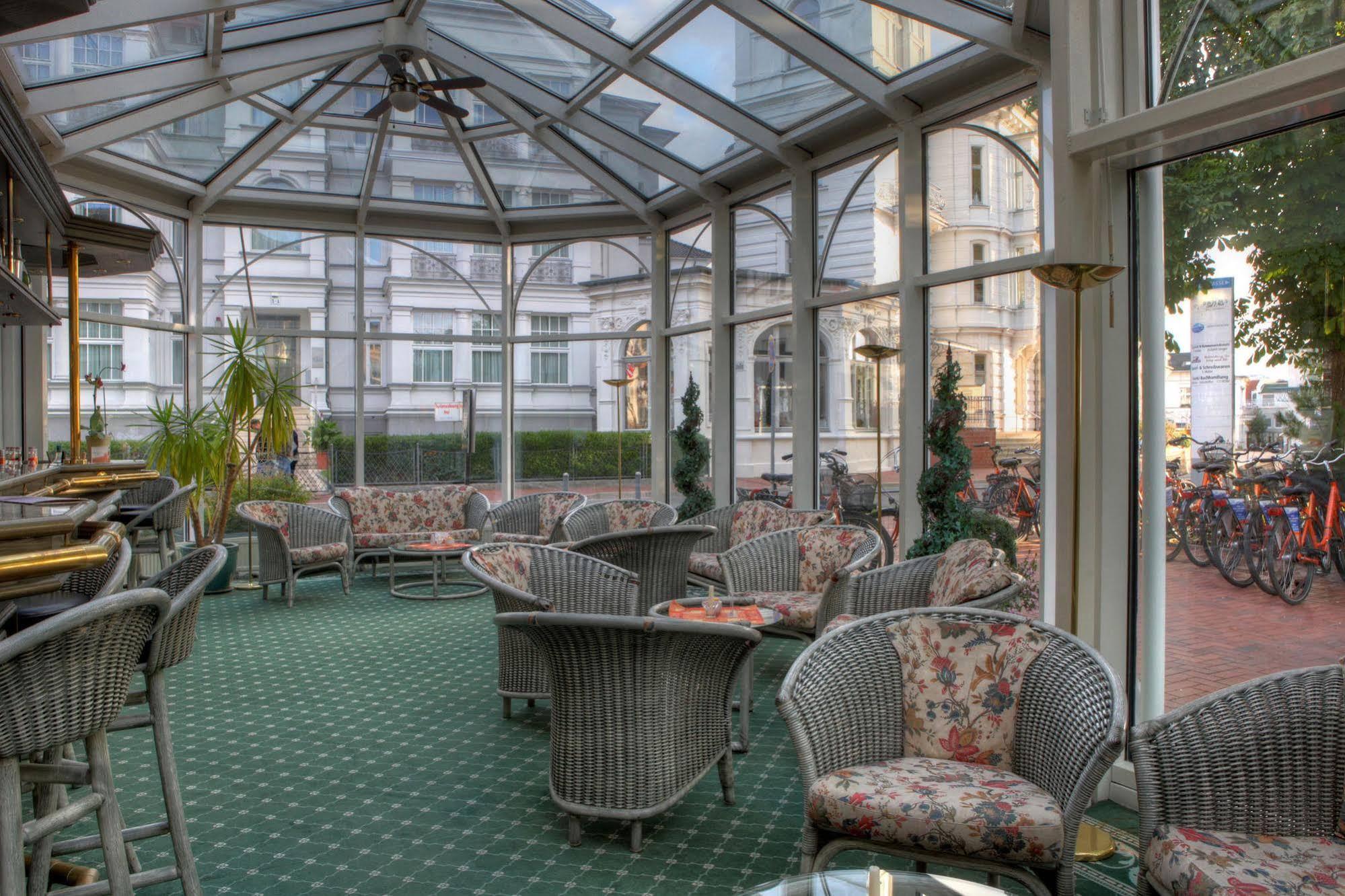 SEETELHOTEL Pommerscher Hof Ostseebad Heringsdorf Exterior foto